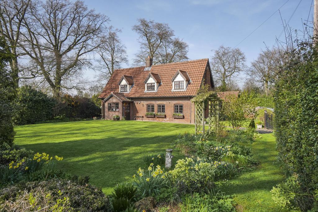The Old Pear Tree Bed & Breakfast Whepstead ภายนอก รูปภาพ