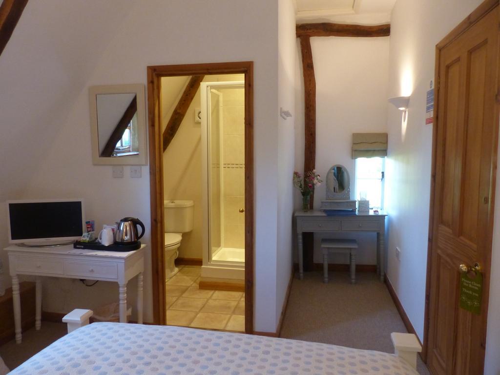 The Old Pear Tree Bed & Breakfast Whepstead ภายนอก รูปภาพ